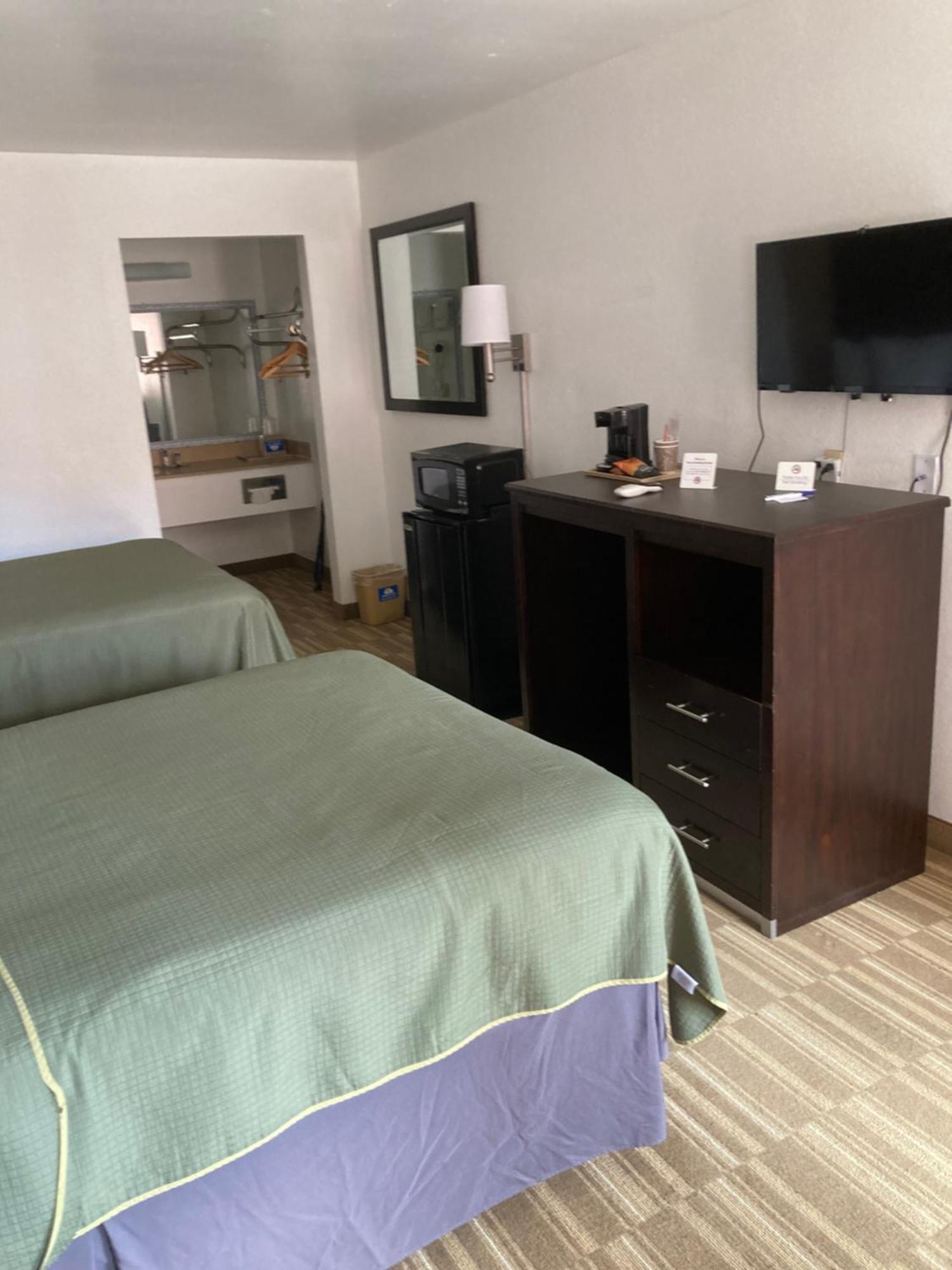 Americas Best Value Inn Clute Esterno foto