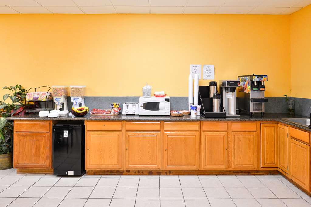 Americas Best Value Inn Clute Servizi foto
