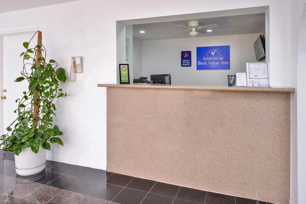Americas Best Value Inn Clute Esterno foto