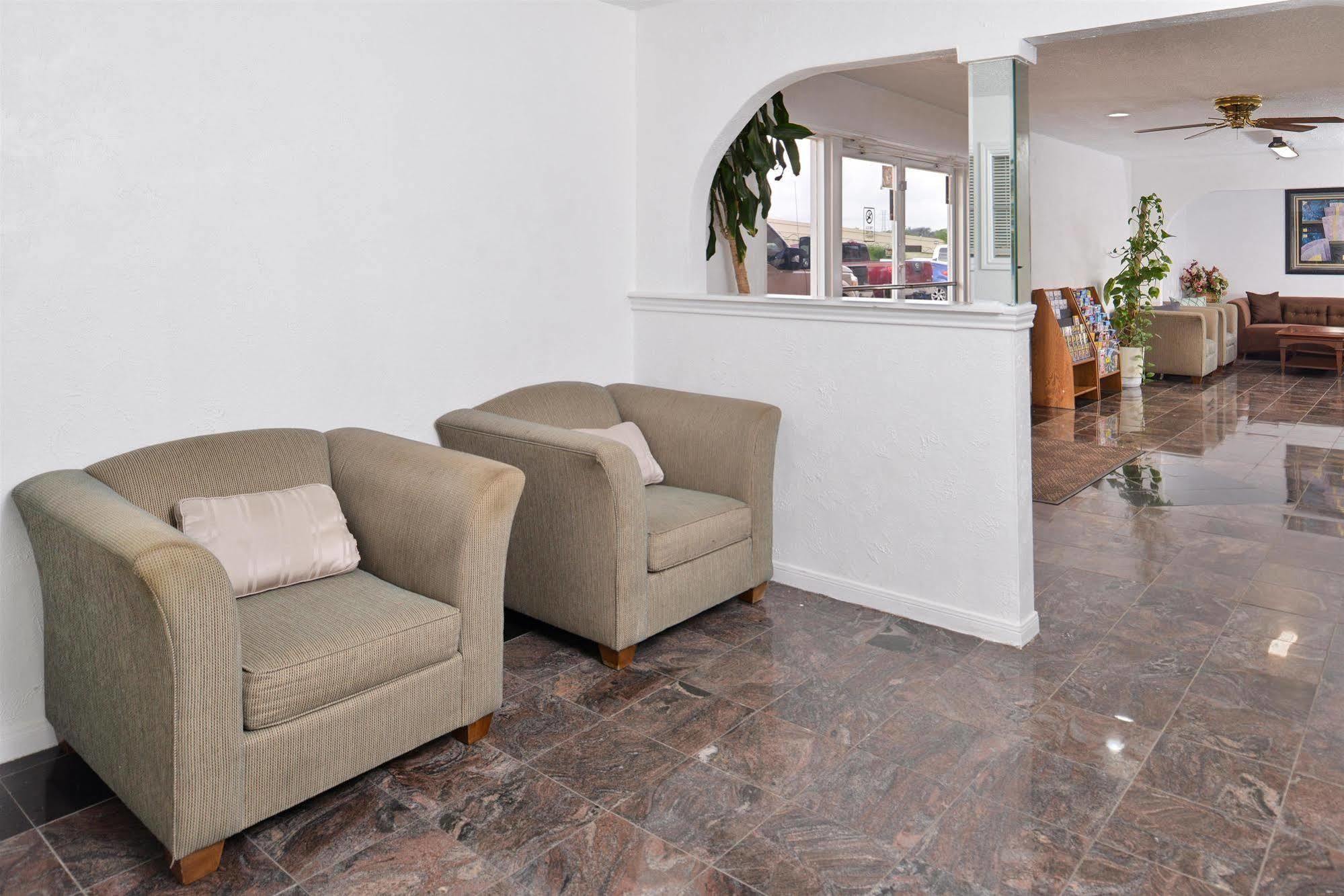 Americas Best Value Inn Clute Esterno foto