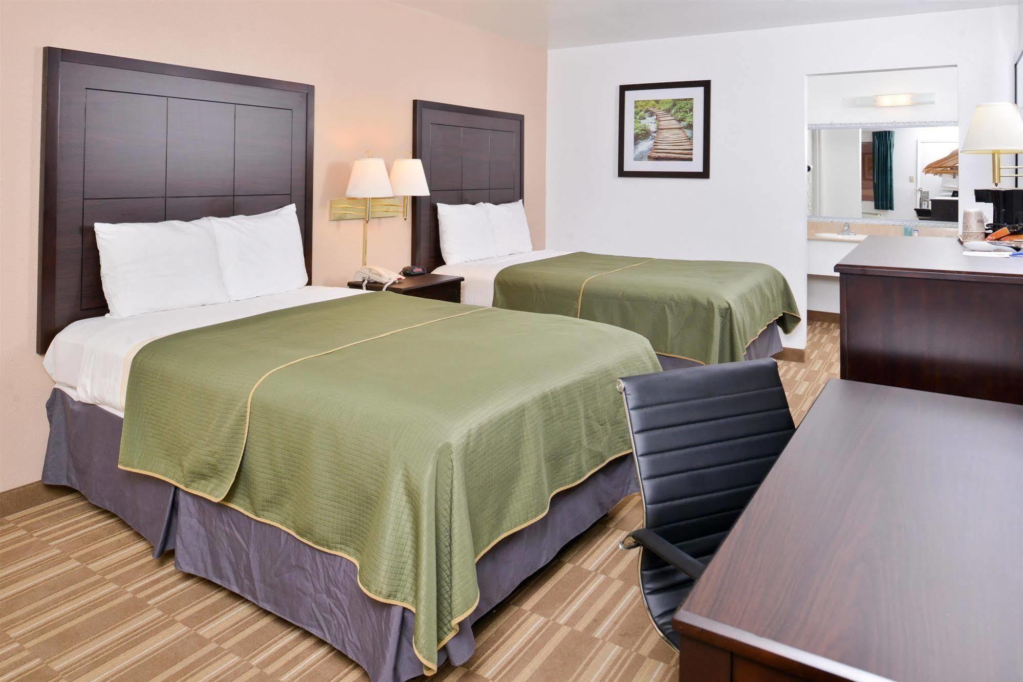 Americas Best Value Inn Clute Esterno foto
