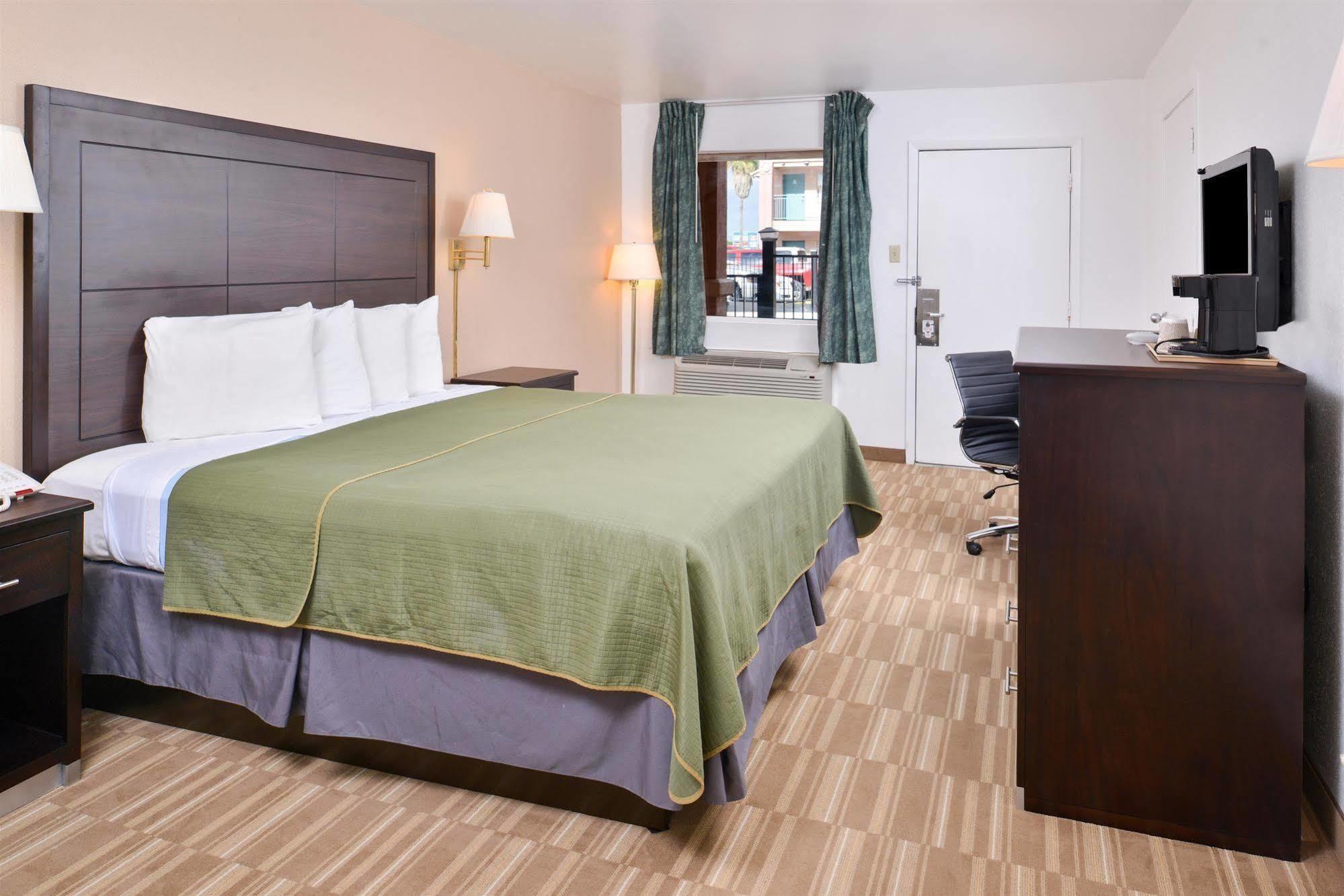 Americas Best Value Inn Clute Esterno foto